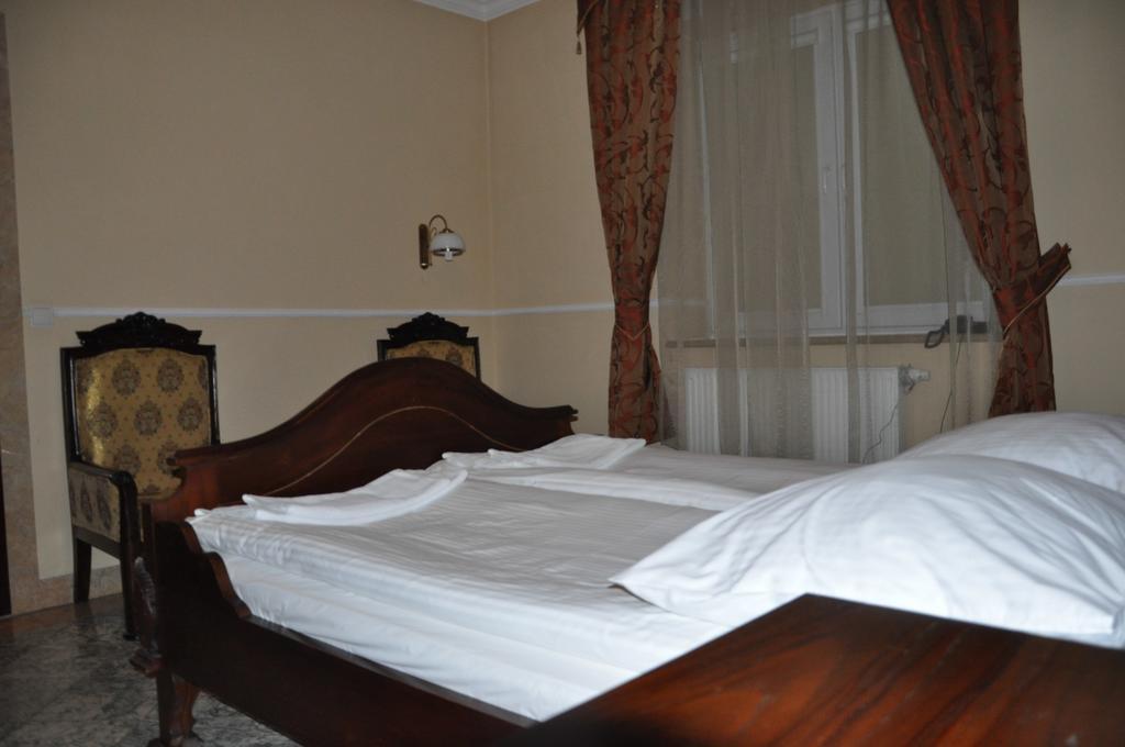 Hotel Palac Jasionka Dış mekan fotoğraf